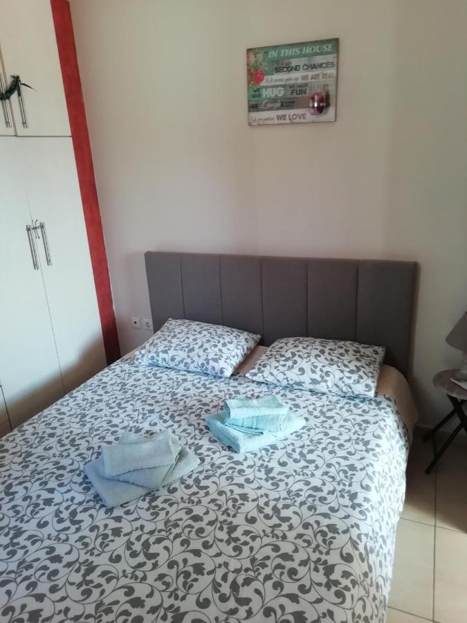 Airport Family House Apartamento Artemida  Exterior foto