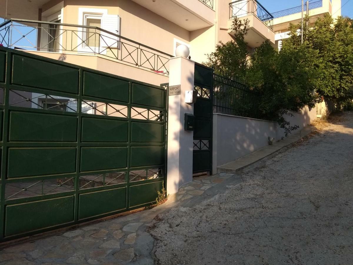 Airport Family House Apartamento Artemida  Exterior foto