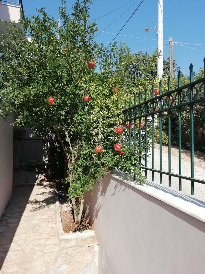 Airport Family House Apartamento Artemida  Exterior foto
